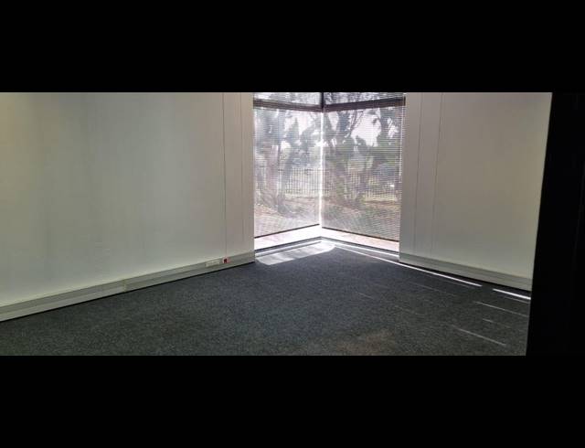 414M² OFFICE FOR SALE IN LA LUCIA